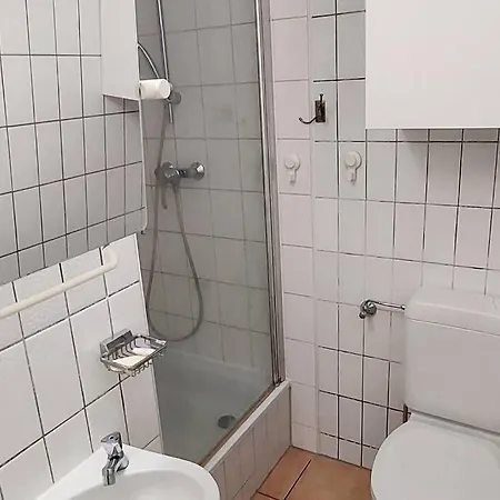 Lägenhet Cozy Room, Balcony Access, Free Parking *
